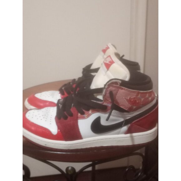 Nike Air Jordan 1 Mid SE Shoes Youth Size 3Y Red White Black DV1749-601 - Picture 10 of 13